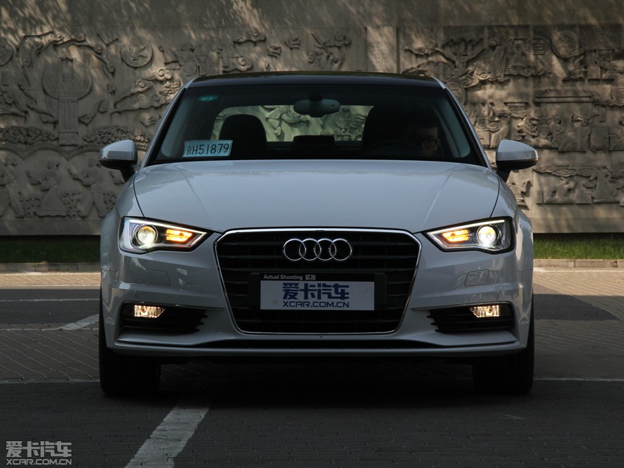 2014WA3 Limousine 35 TFSI m