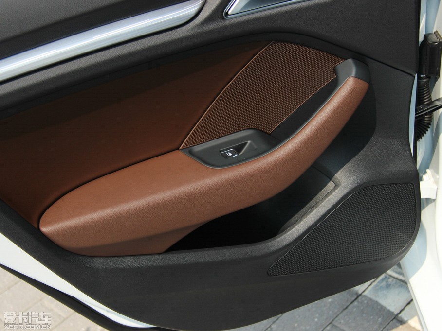 2014WA3 Limousine 35 TFSI m