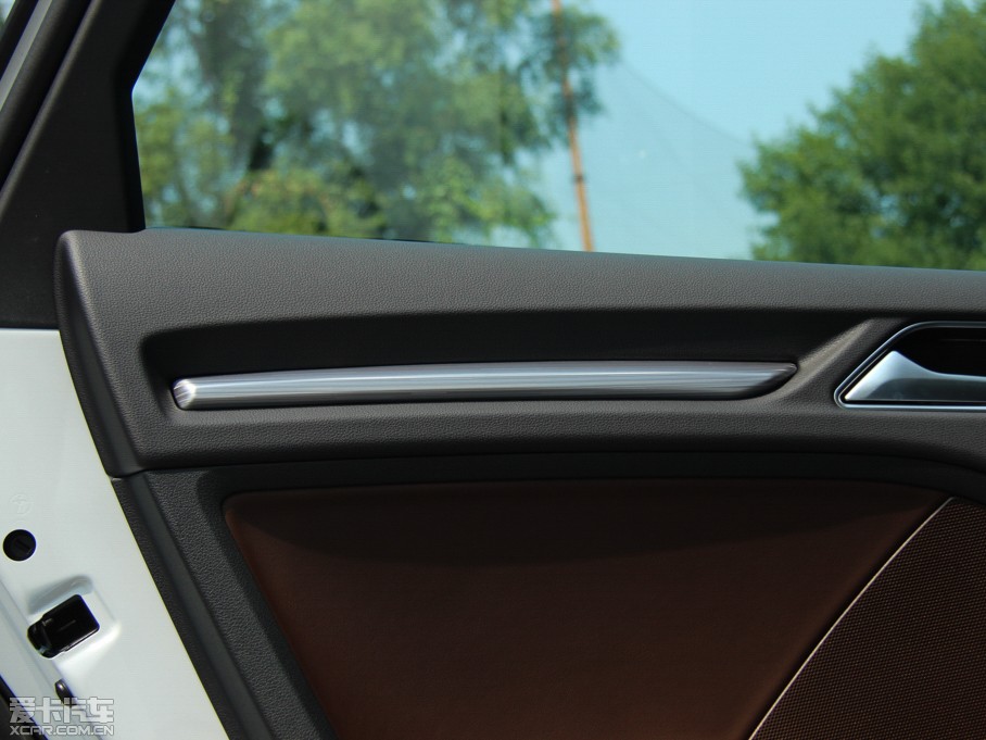 2014?yun)WA3 Limousine 35 TFSI m