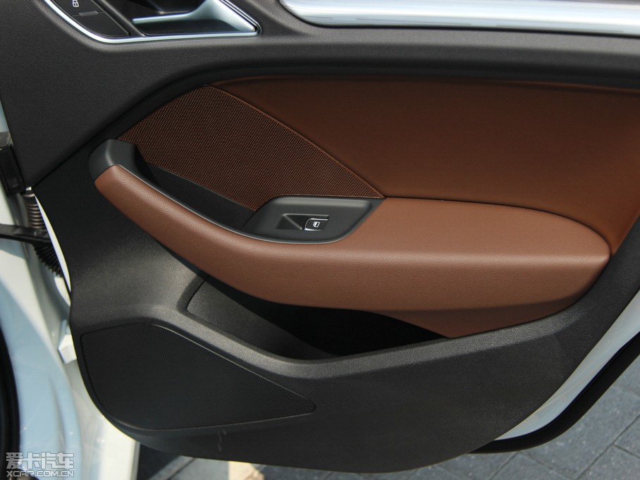 2014WA3 Limousine 35 TFSI m