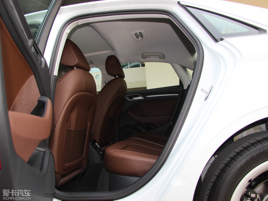 2014WA3 Limousine 35 TFSI m