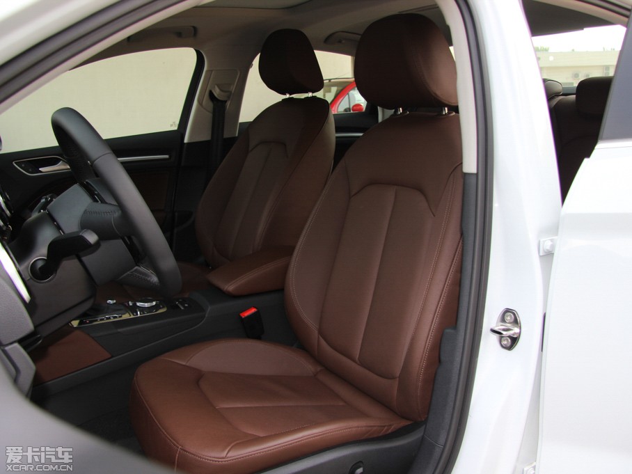 2014WA3 Limousine 35 TFSI m