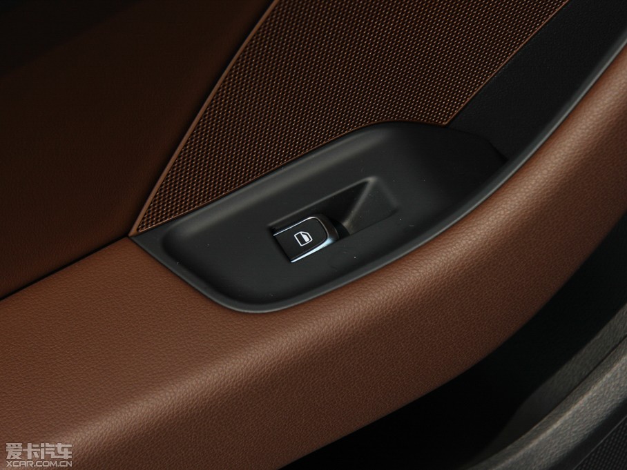 2014WA3 Limousine 35 TFSI m