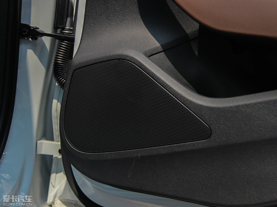 2014?yun)WA3 Limousine 35 TFSI m