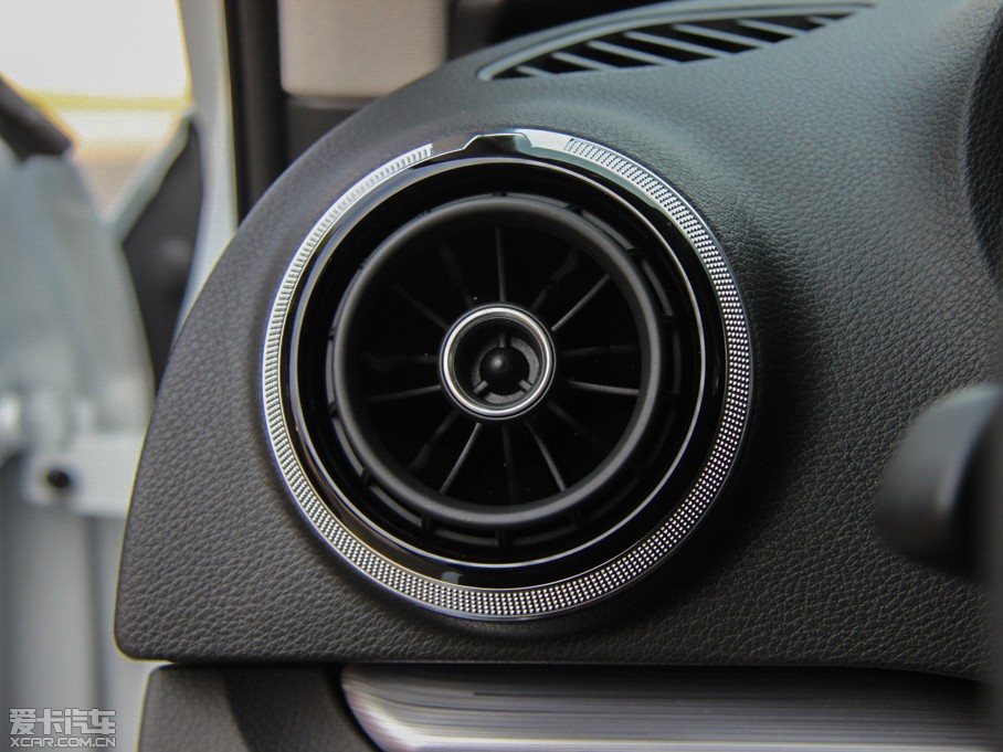 2014WA3 Limousine 35 TFSI m