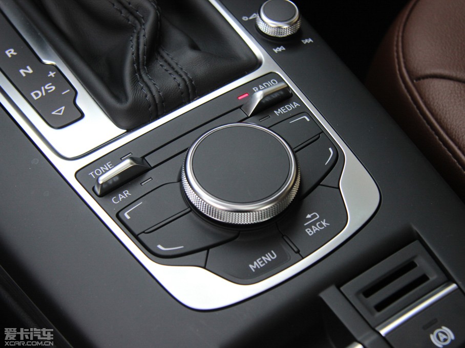 2014WA3 Limousine 35 TFSI m