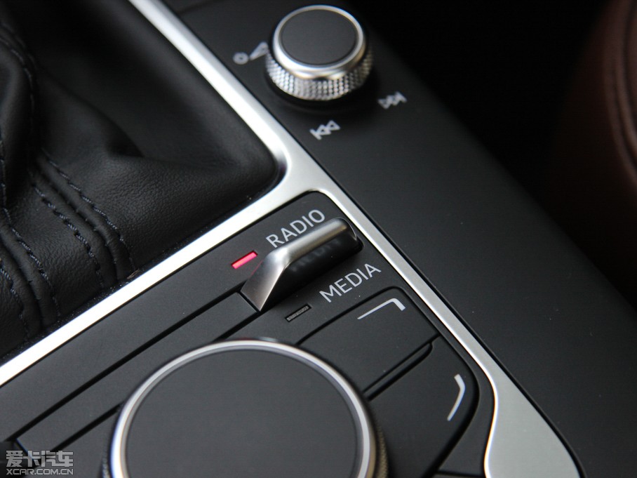 2014WA3 Limousine 35 TFSI m