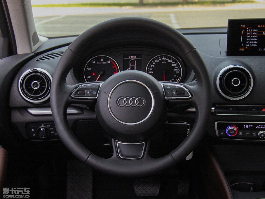 2014WA3 Limousine 35 TFSI m