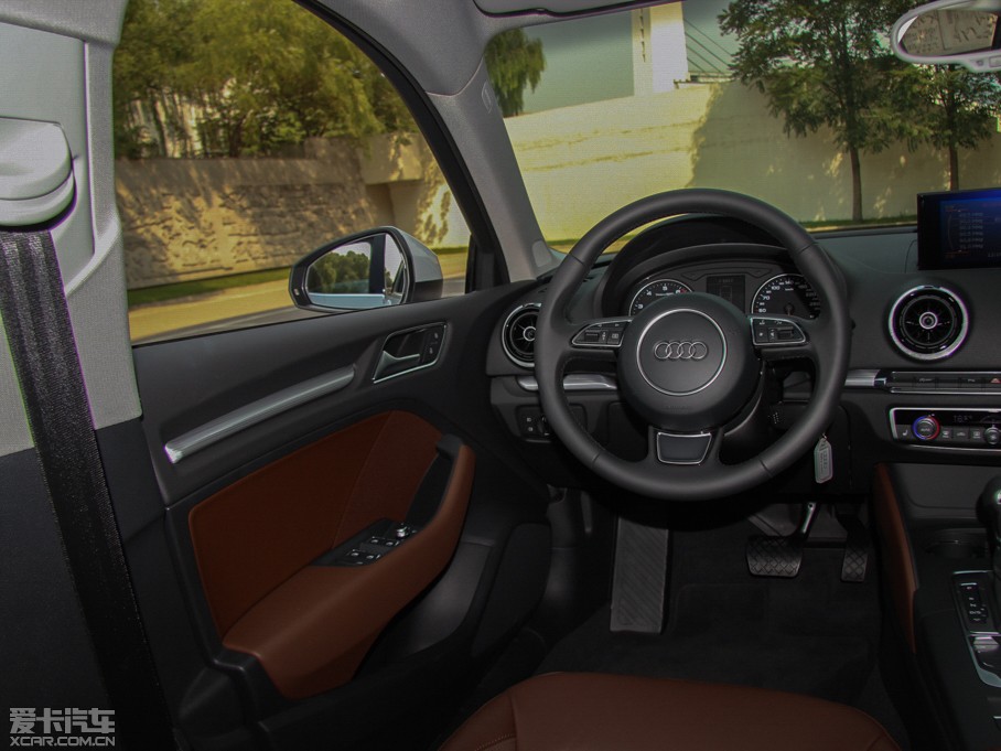 2014WA3 Limousine 35 TFSI m