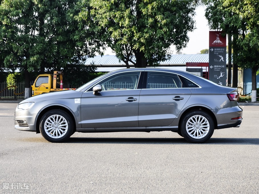 2014WA3 Limousine 35 TFSI Mȡ