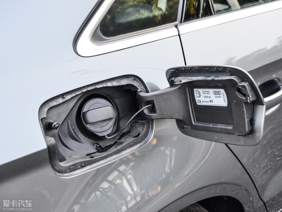 2014��W��A3 Limousine 35 TFSI �Mȡ��