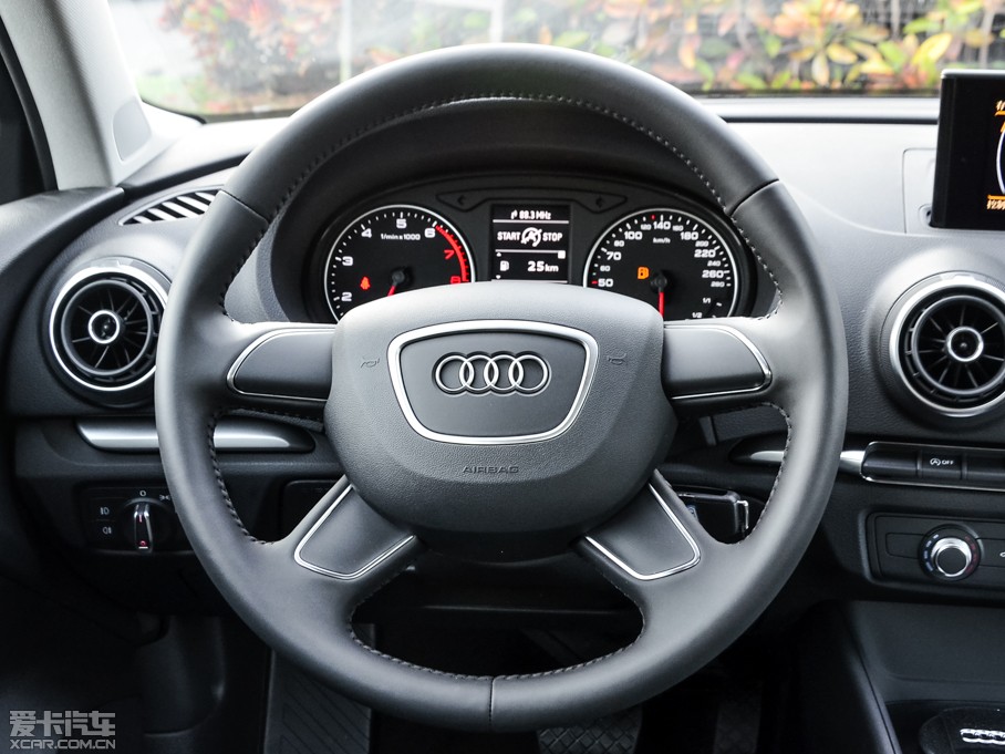 2014WA3 Limousine 35 TFSI Mȡ