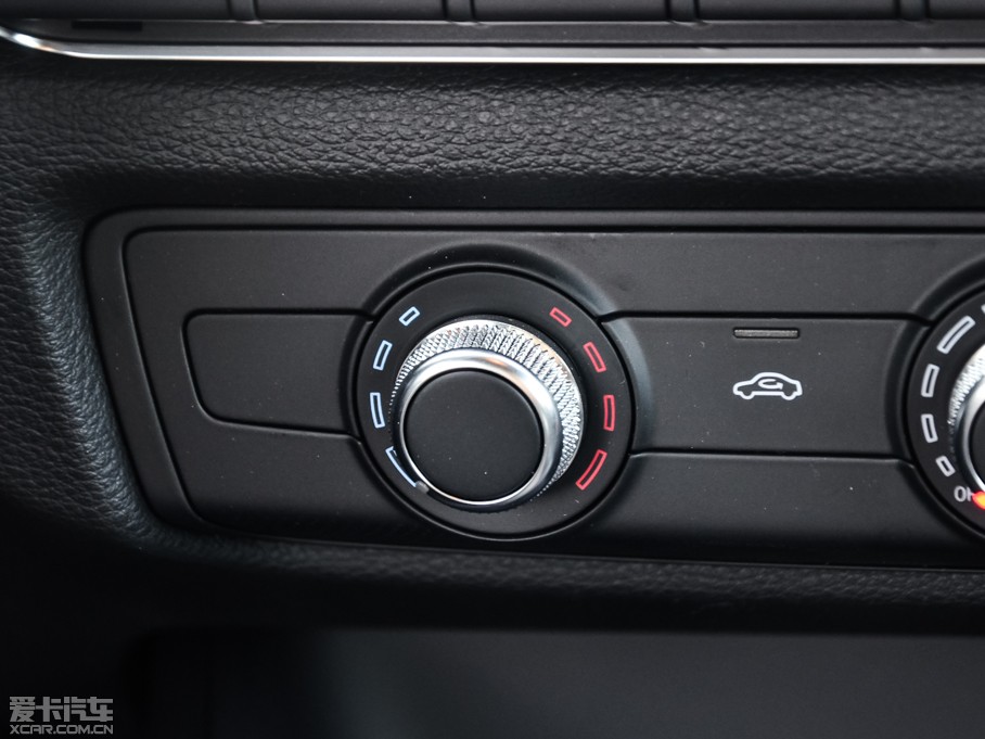 2014?yun)WA3 Limousine 35 TFSI M(jn)ȡ