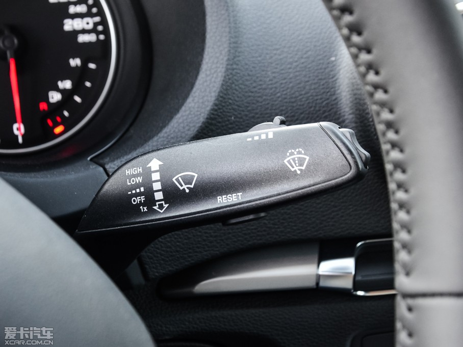 2014WA3 Limousine 35 TFSI M(jn)ȡ