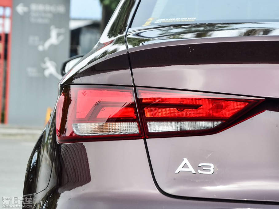 2014?yun)WA3 Limousine 35 TFSI r(sh)