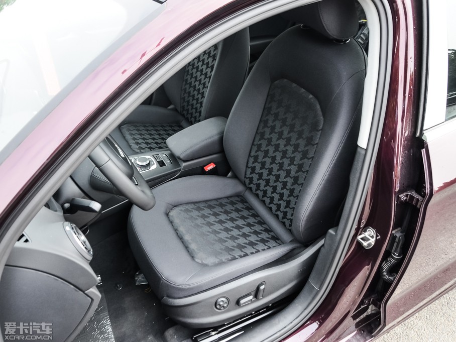 2014WA3 Limousine 35 TFSI r