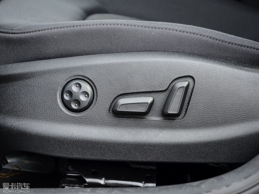 2014WA3 Limousine 35 TFSI r