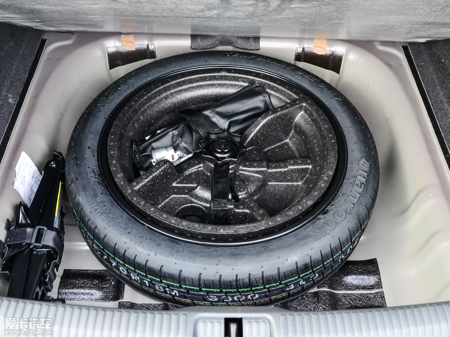 2014WA3 Limousine 35 TFSI r