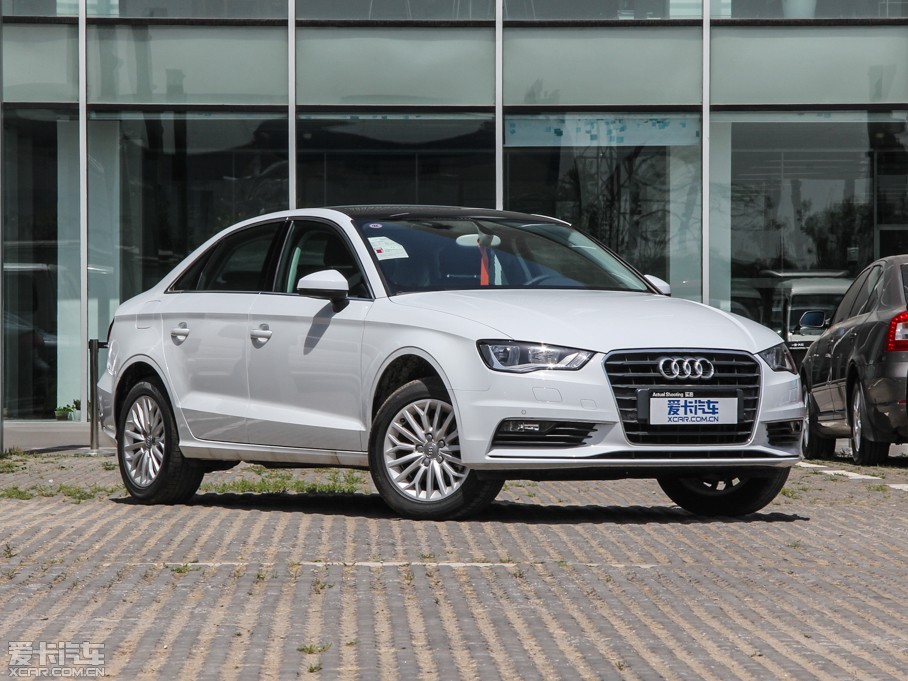 2014WA3 Limousine 35 TFSI r