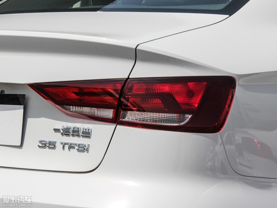 2014WA3 Limousine 35 TFSI r