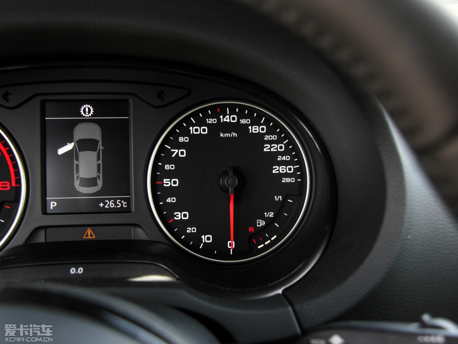 2014?yun)WA3 Limousine 35 TFSI r(sh)