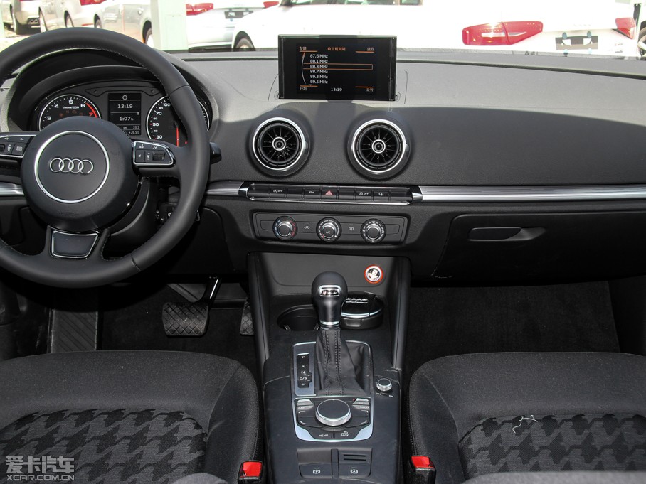 2014WA3 Limousine 35 TFSI r