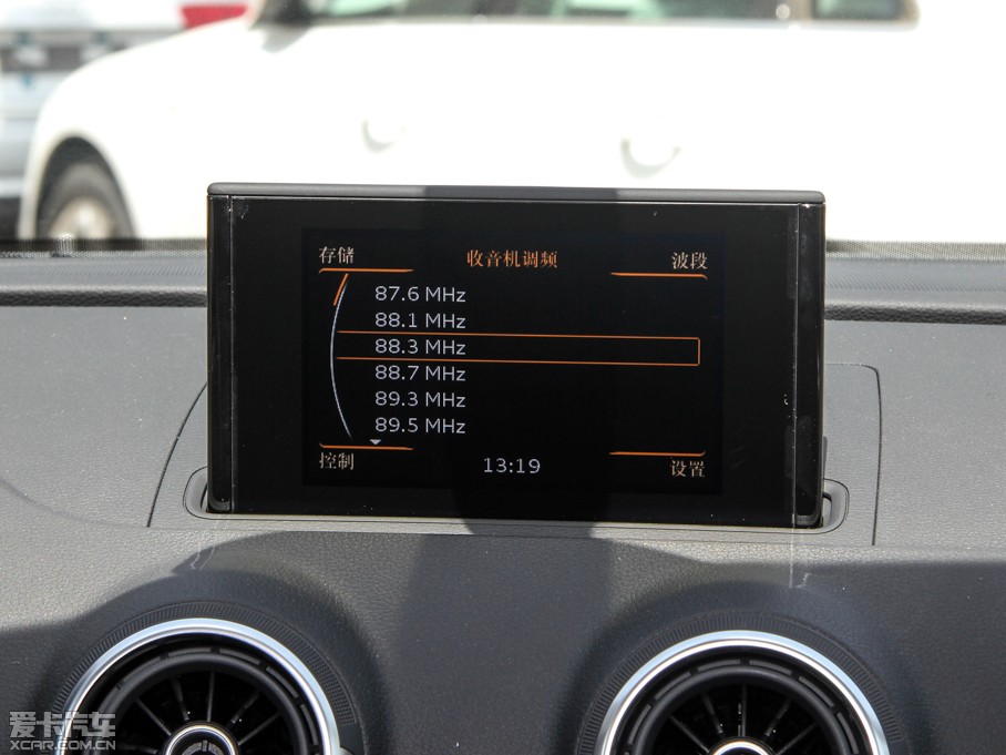 2014?yun)WA3 Limousine 35 TFSI r(sh)