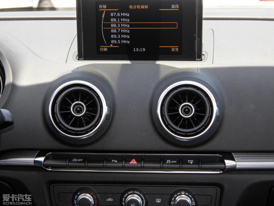 2014?yun)WA3 Limousine 35 TFSI r(sh)