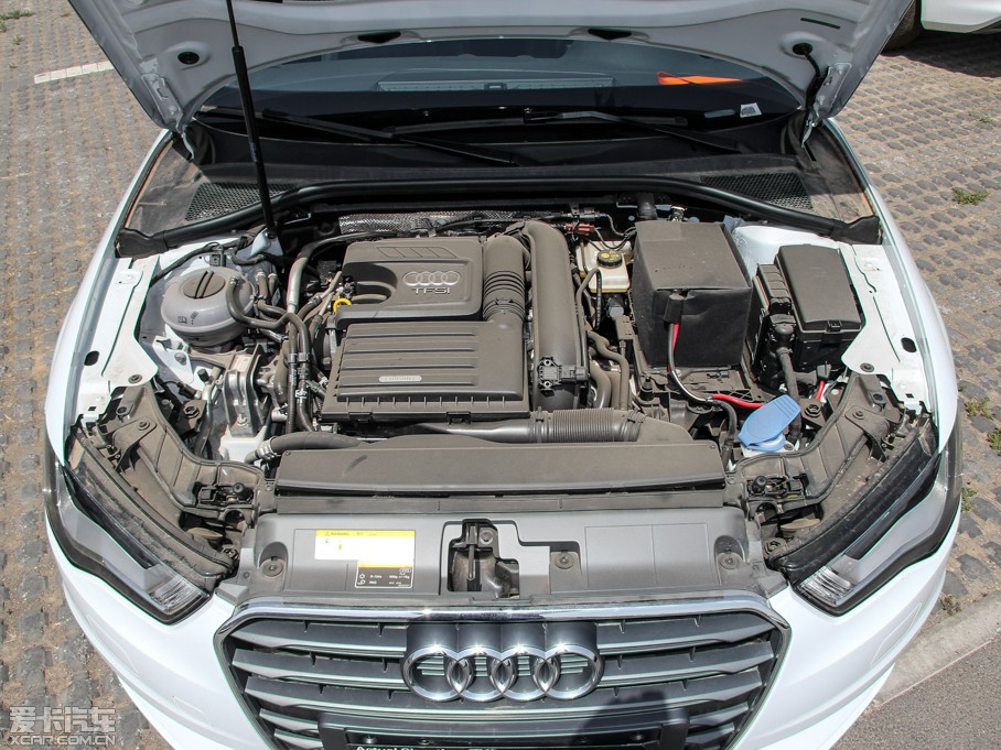 2014WA3 Limousine 35 TFSI r