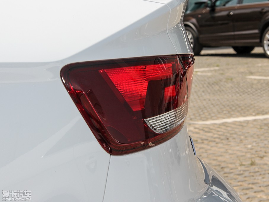 2014?yun)WA3 Limousine 35 TFSI r(sh)