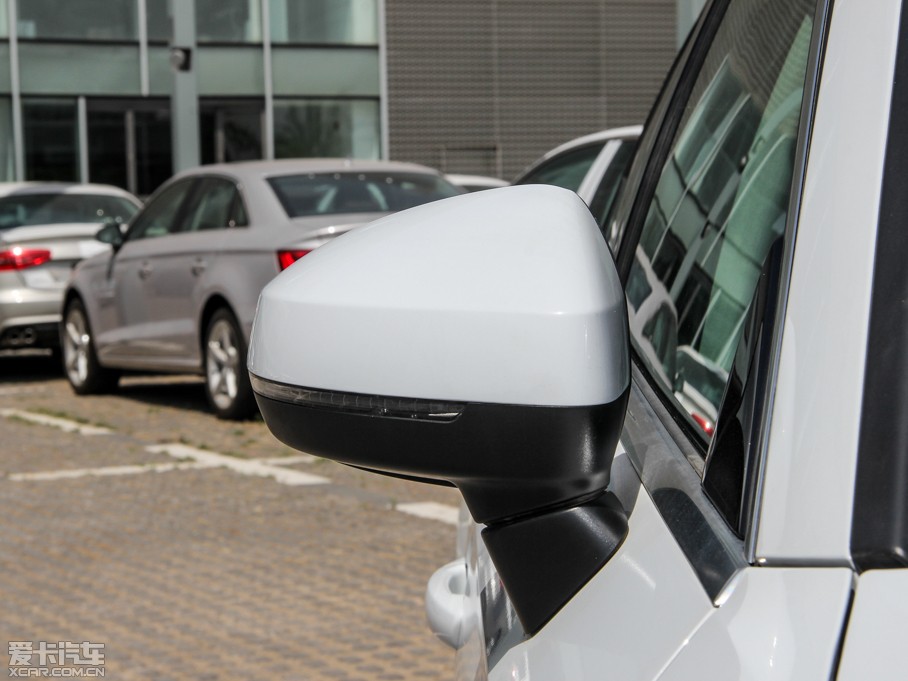 2014WA3 Limousine 35 TFSI r