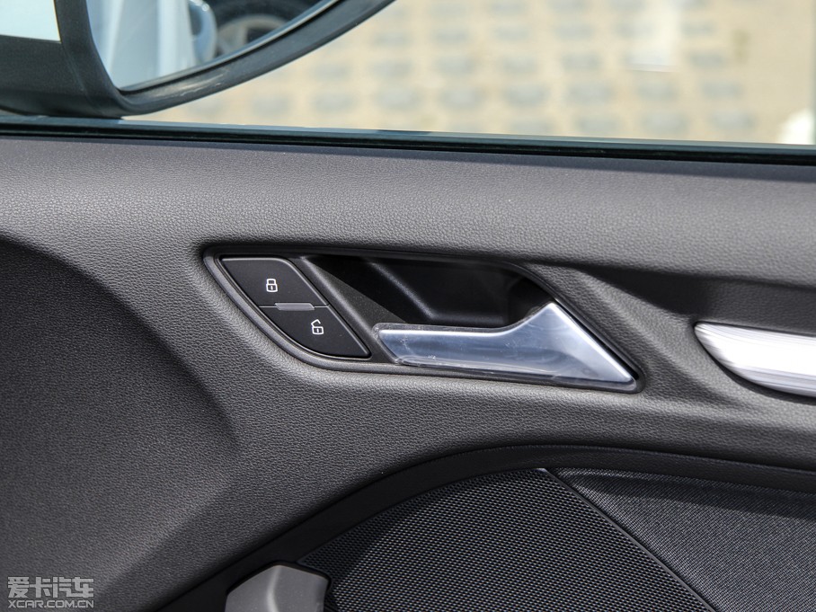 2014WA3 Limousine 35 TFSI r