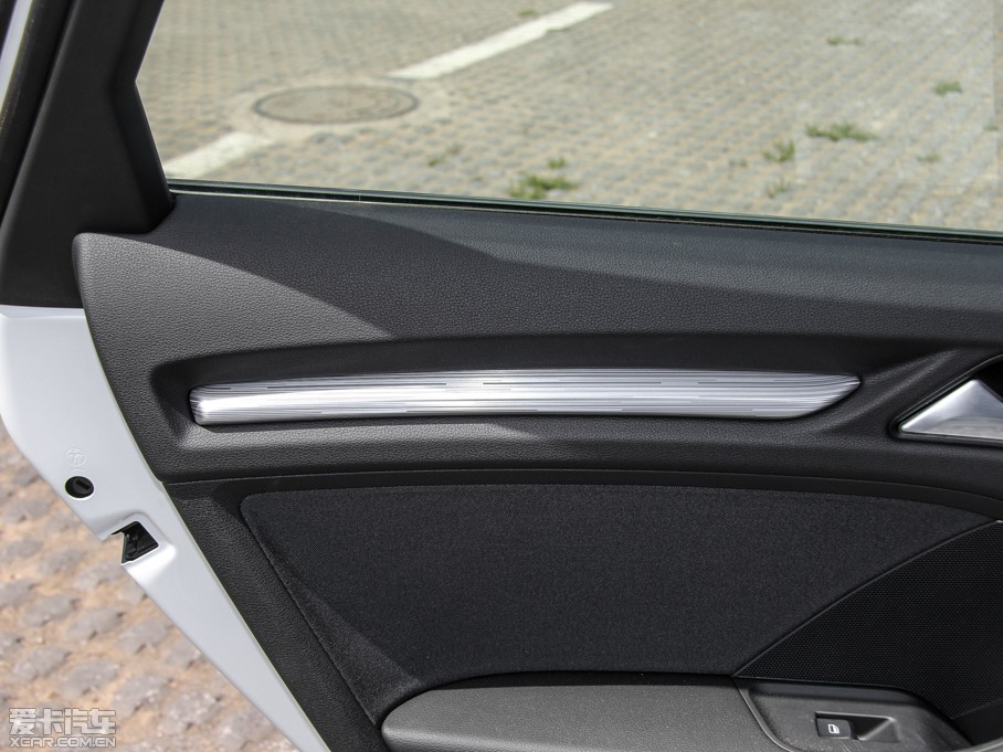 2014WA3 Limousine 35 TFSI r