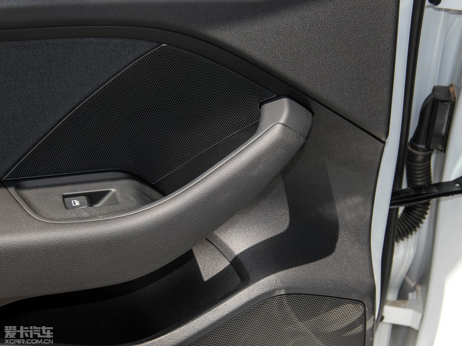 2014?yun)WA3 Limousine 35 TFSI r(sh)