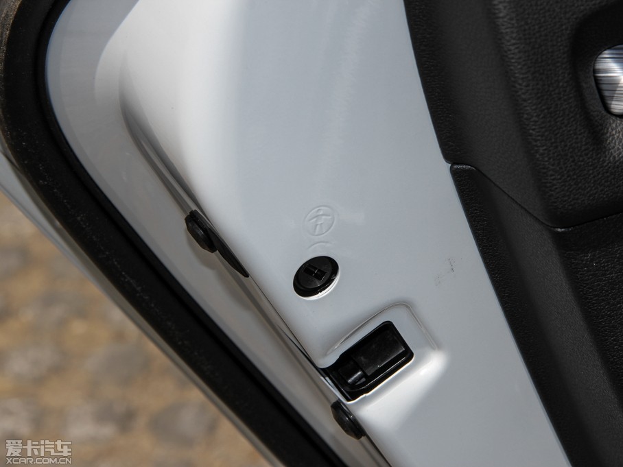 2014?yun)WA3 Limousine 35 TFSI r(sh)