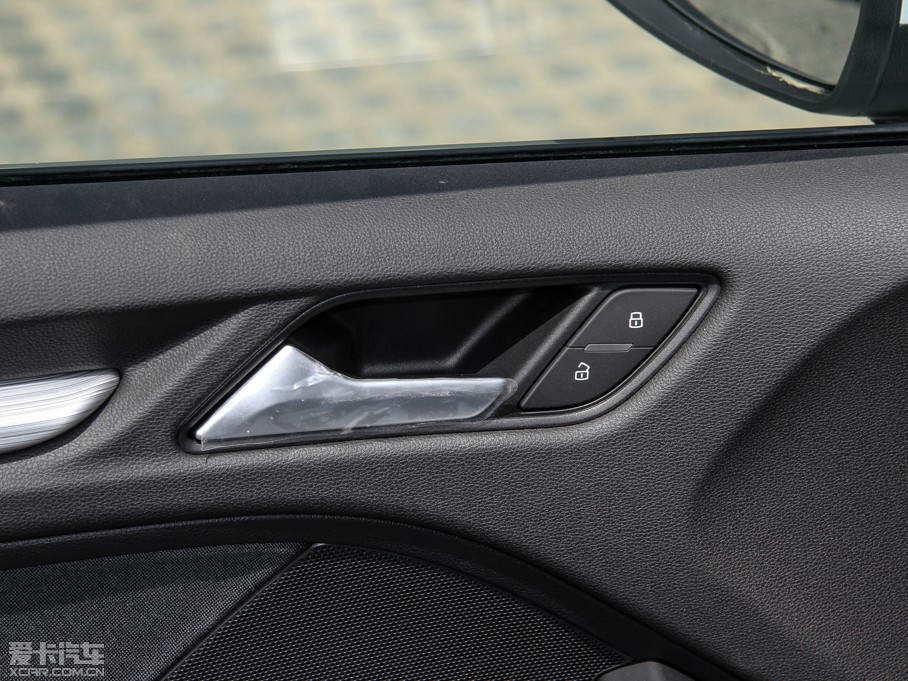 2014WA3 Limousine 35 TFSI r