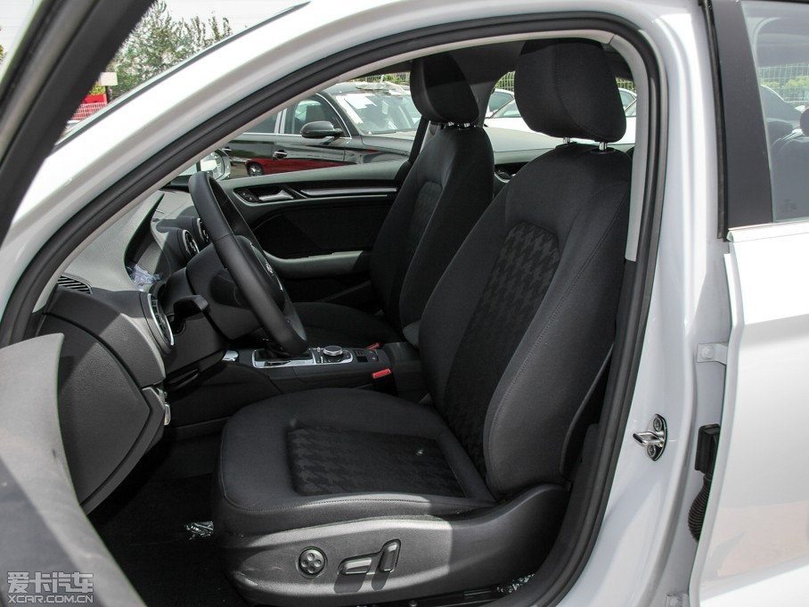 2014WA3 Limousine 35 TFSI r