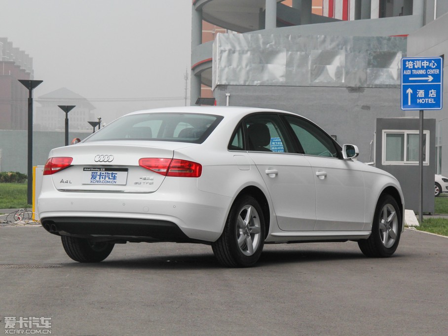 2015WA4L 30 TFSI Ԅm