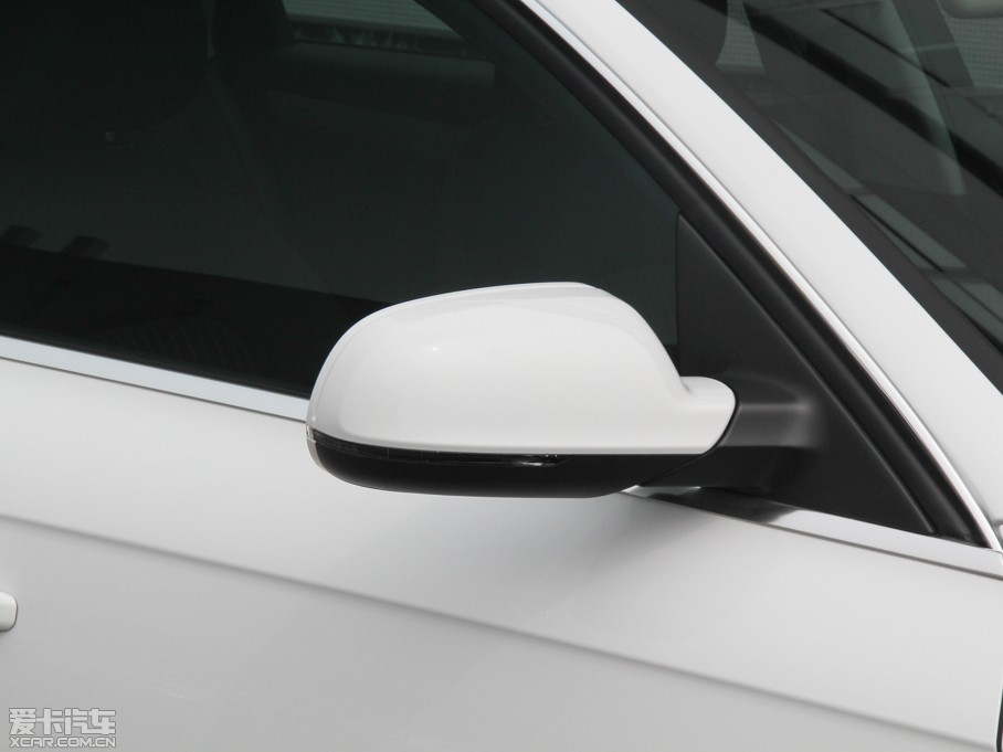 2015?yun)WA4L 30 TFSI Ԅ(dng)m