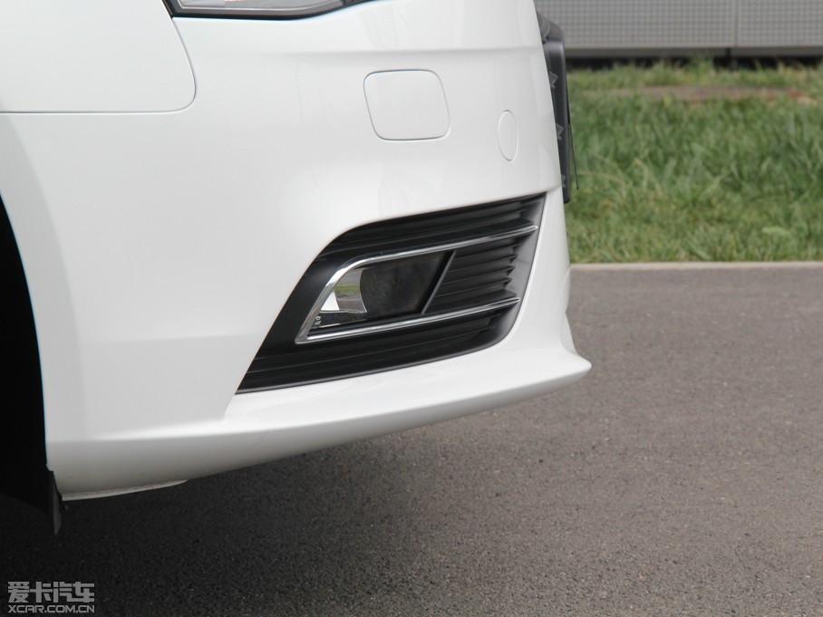 2015WA4L 30 TFSI Ԅm