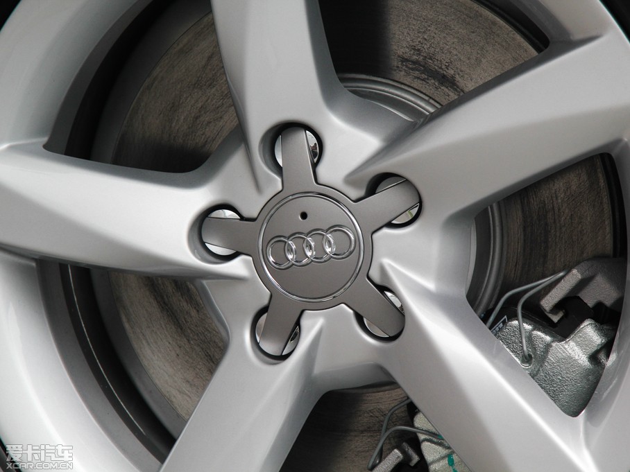 2015WA4L 30 TFSI Ԅm