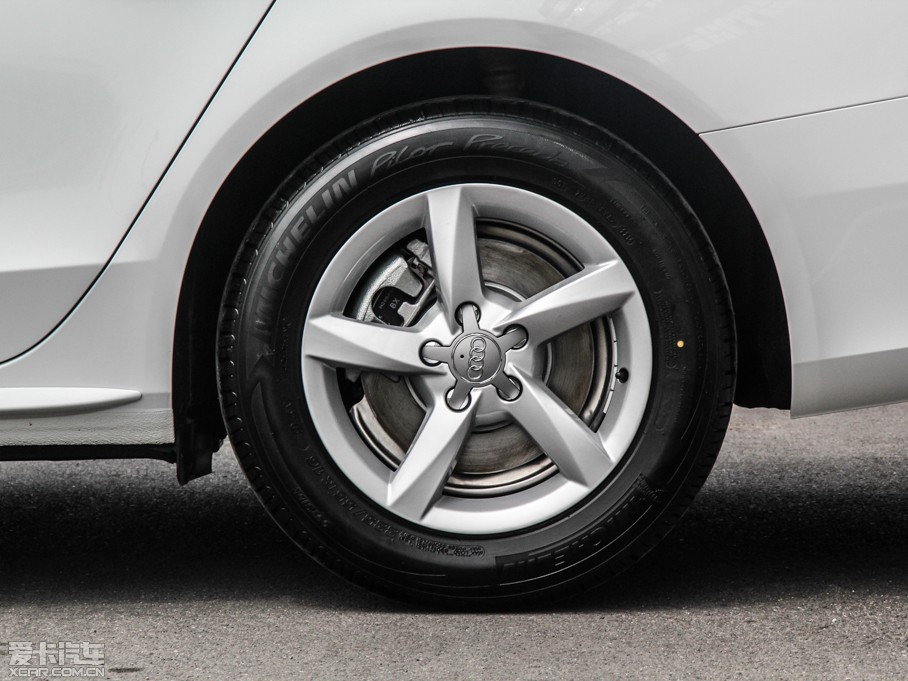 2015WA4L 30 TFSI Ԅm