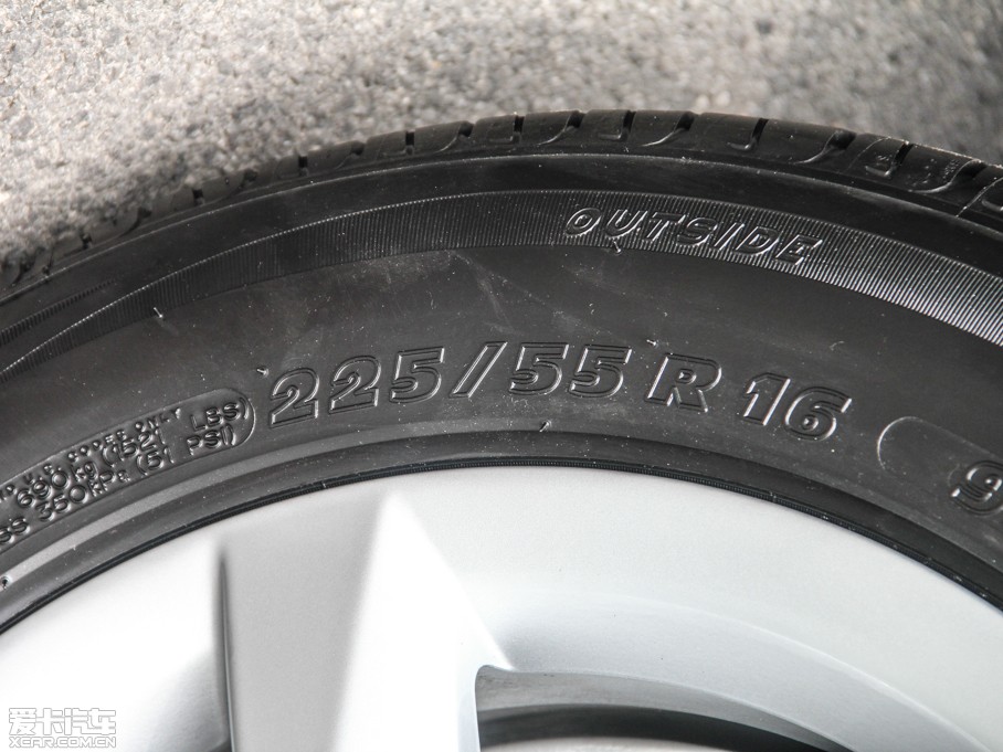 2015?yun)WA4L 30 TFSI Ԅ(dng)m