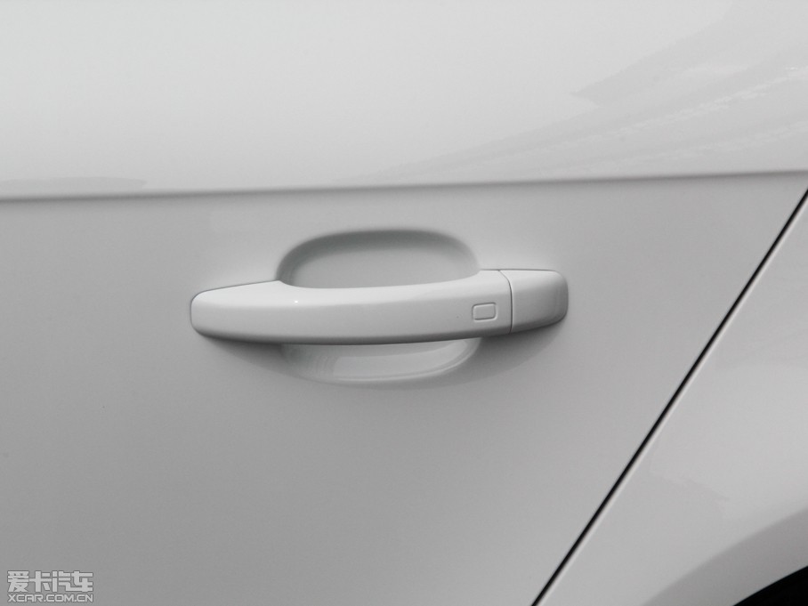 2015WA4L 30 TFSI Ԅm