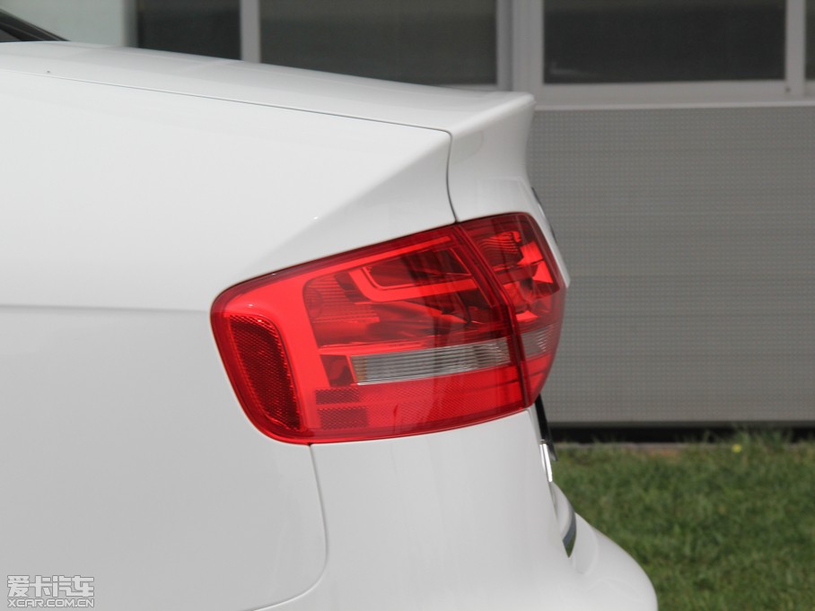 2015WA4L 30 TFSI Ԅm