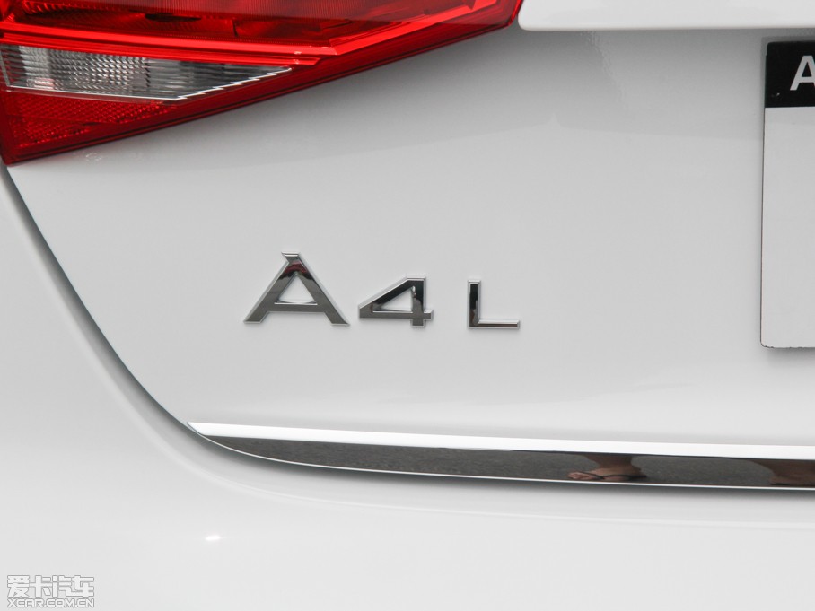 2015WA4L 30 TFSI Ԅm