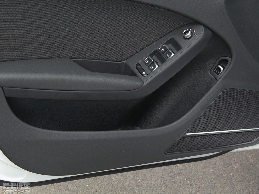 2015WA4L 30 TFSI Ԅm