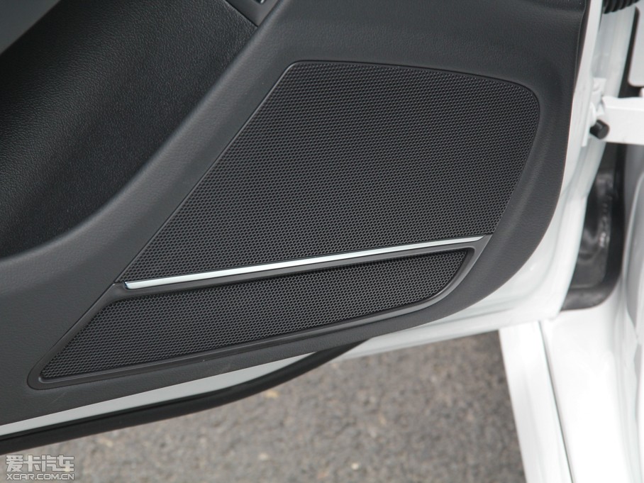 2015WA4L 30 TFSI Ԅm