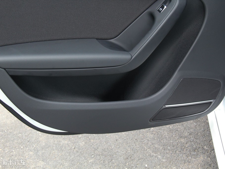 2015WA4L 30 TFSI Ԅm