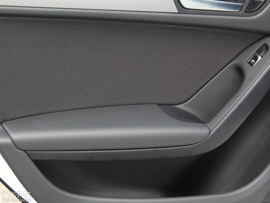 2015WA4L 30 TFSI Ԅm